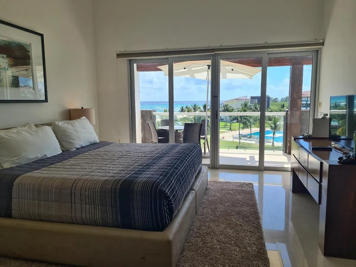 Luxury Ocean View Penthouse And Private Beach Club Playa del Carmen