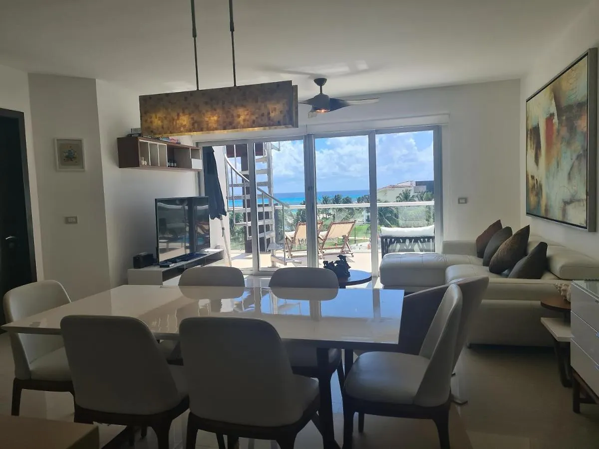 Luxury Ocean View Penthouse And Private Beach Club Playa del Carmen