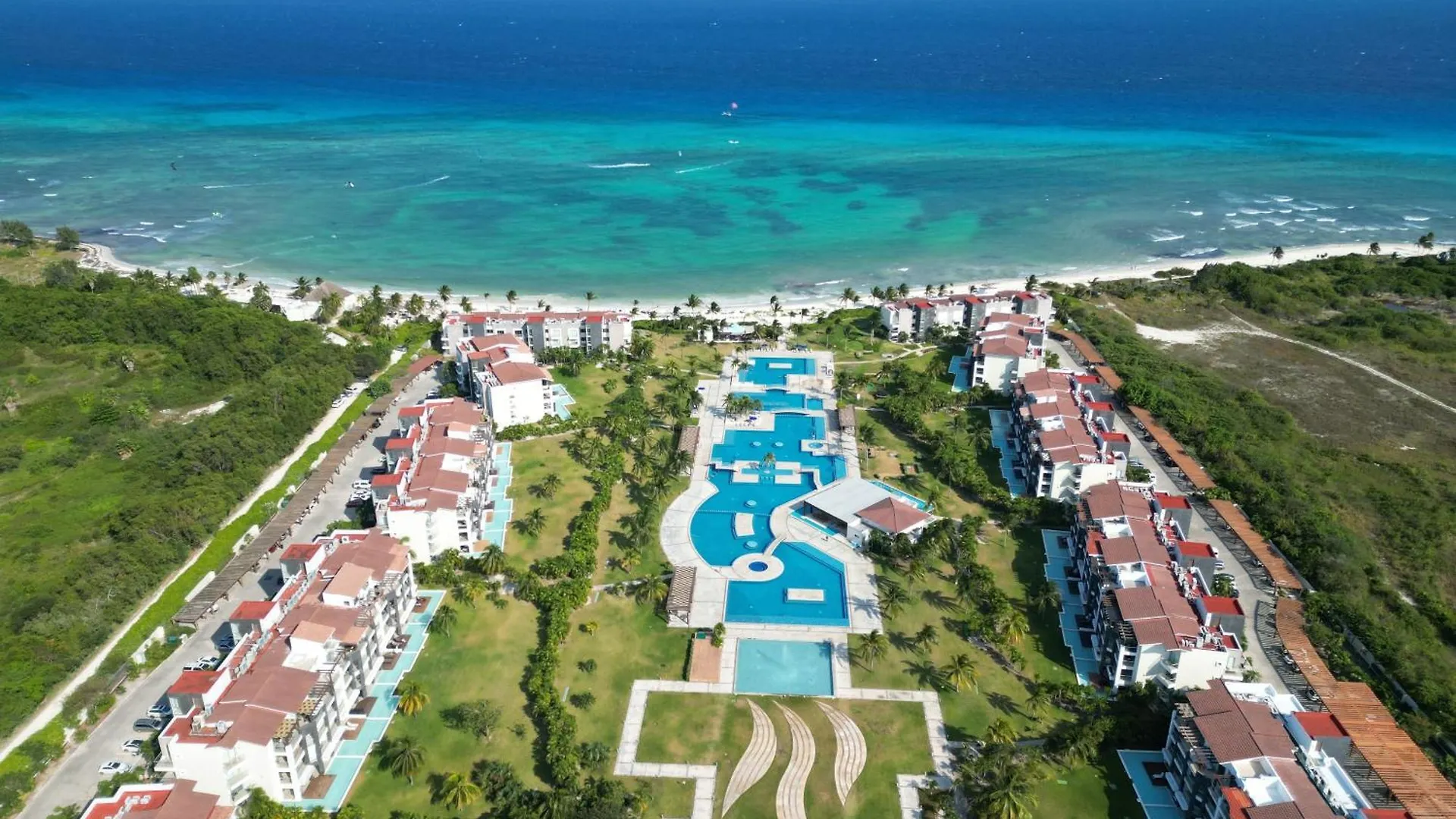 Luxury Ocean View Penthouse And Private Beach Club Playa del Carmen